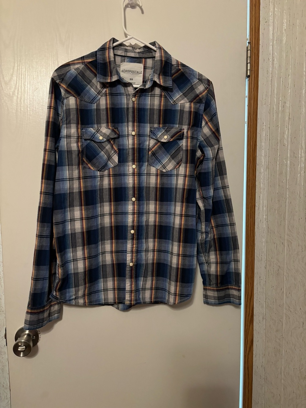 Aeropostale Men's Navy and White Plaid Button-Down Shirt